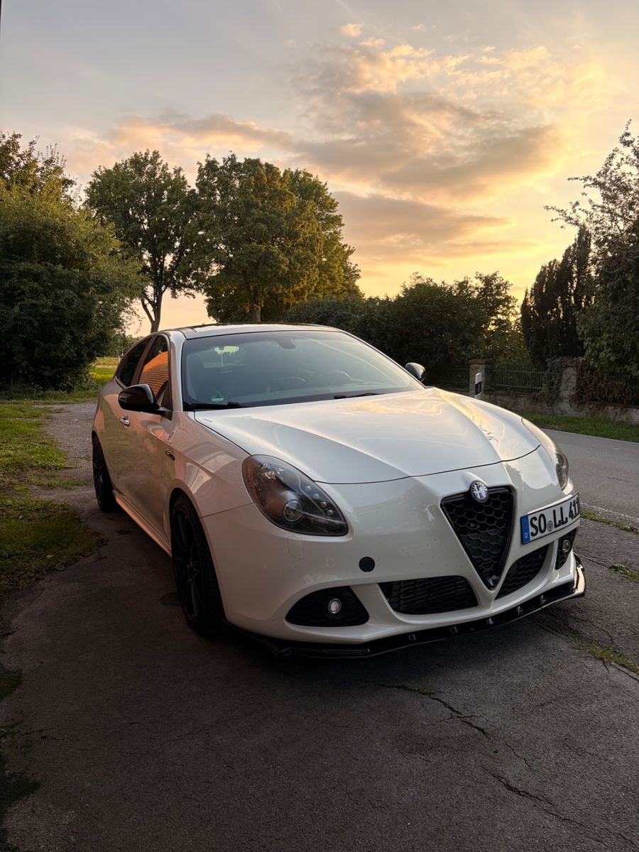 Alfa Romeo Giulietta QV 1.8 TBi 16V 275PS