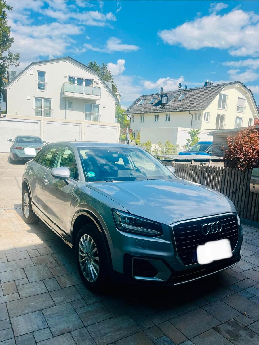 Audi Q2 30 TFSI design, миниатюра 3