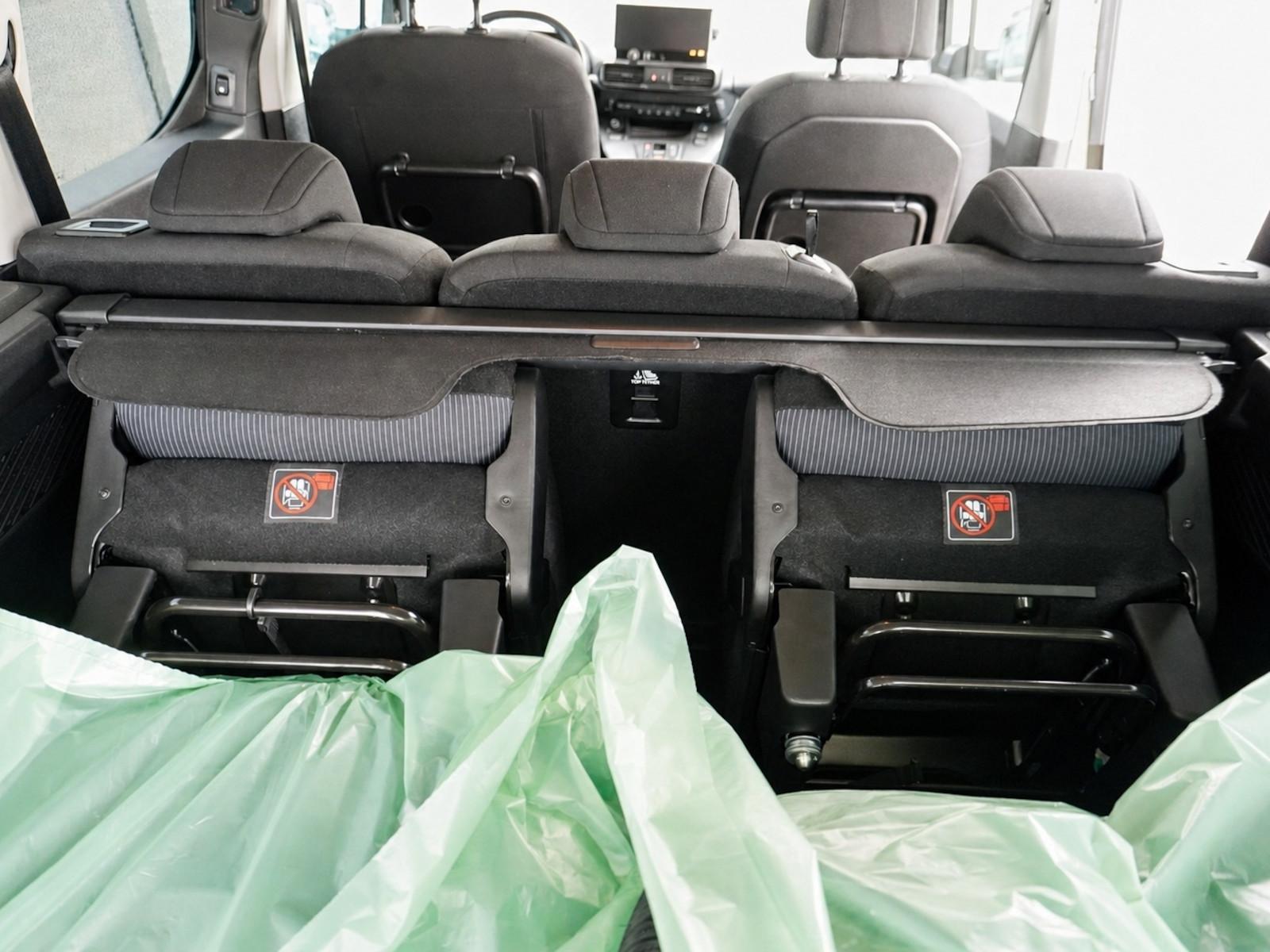 Fiat Doblo Maxi Kombi 130 AT 7-Sitzer + 10-Zoll-Navi