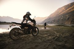 ROYAL ENFIELD Himalayan 450