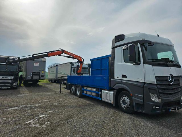 Mercedes-Benz Actros 2545 + Atlas 165