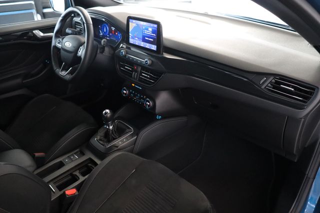 Fahrzeugabbildung Ford Focus Turnier ST 2.3 Eco |1HAND|B&O|KAMERA|LED|