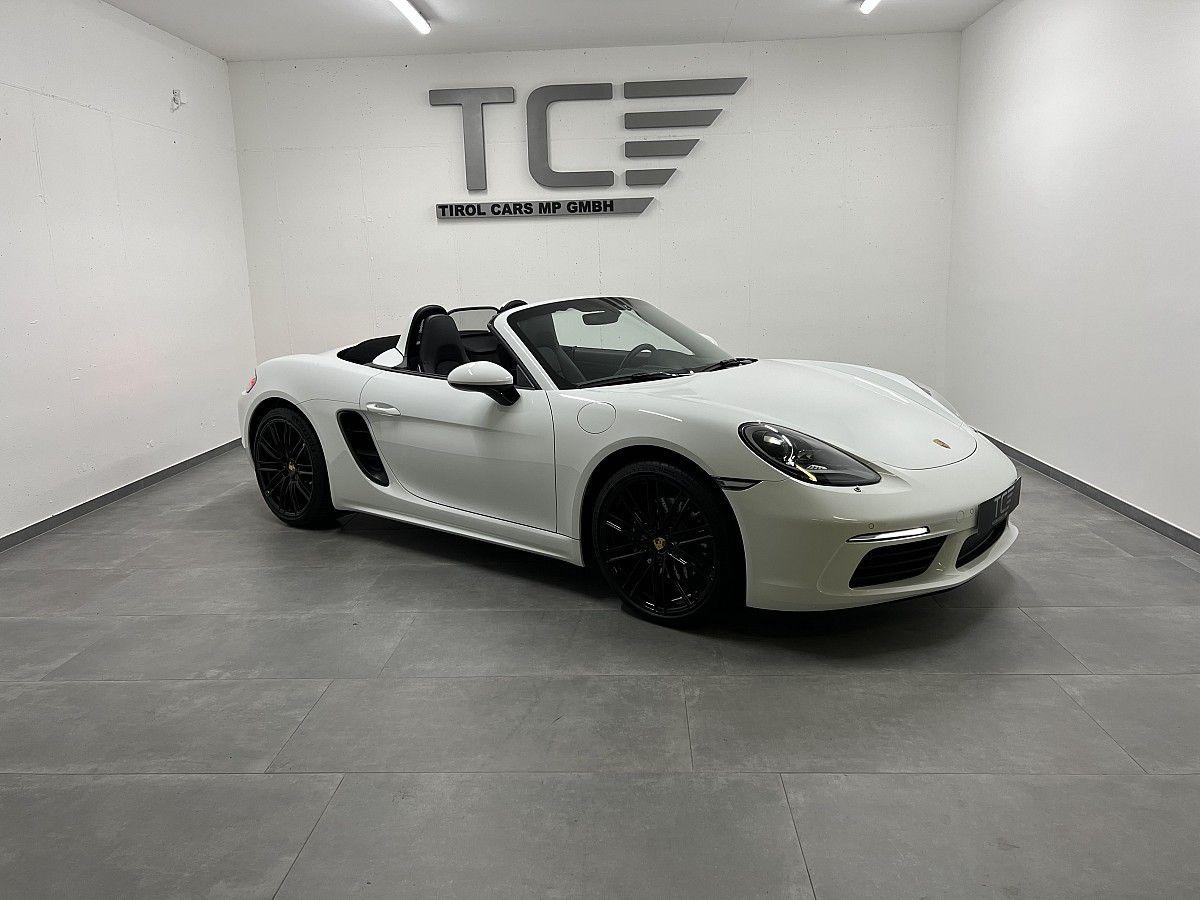 Porsche Boxster 718 PDK 20″,Bose, Rfk, Sportendrohre, ..