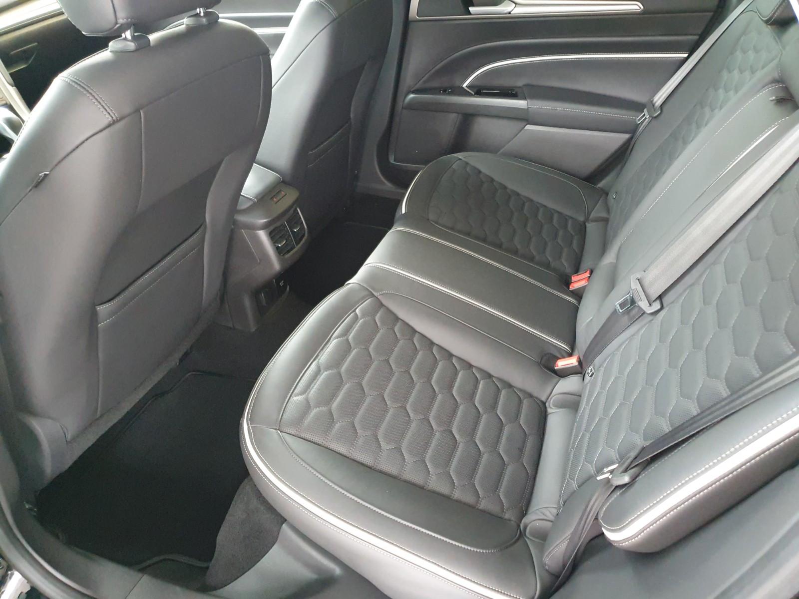 FORD MONDEO SW VIGNALE 2.0 TDCI 211ch BVA Sièges chauffants cuir Historique présent - 1ERE MAIN