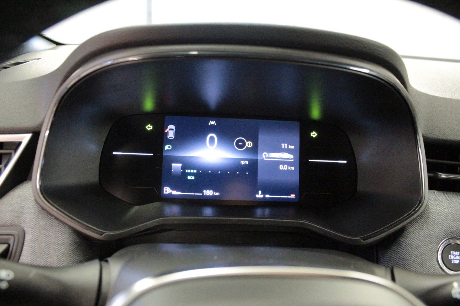 Fahrzeugabbildung Renault Clio TCe 90 Techno *Look-Paket*Winter-Paket*