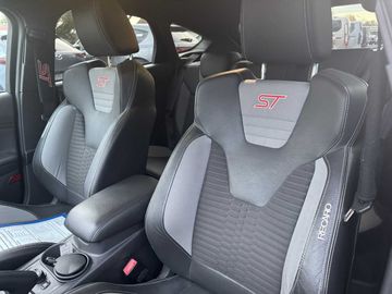 Ford Focus 2.0 EcoBoost ST NaviKlimaLMF