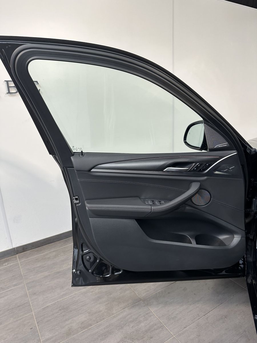Fahrzeugabbildung BMW X3 xDrive30d M-Sport+NAV+LASER+PANO+HUD+20ZO+360