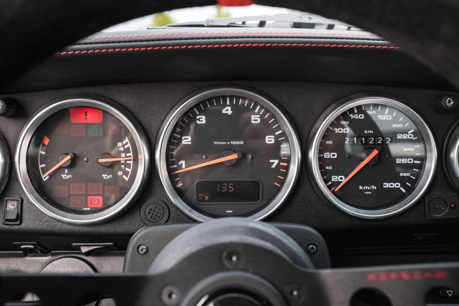 Fahrzeugabbildung Porsche 964 C4 Coupe-300 PS-18 Zoll Cup-KW Fahrwerk