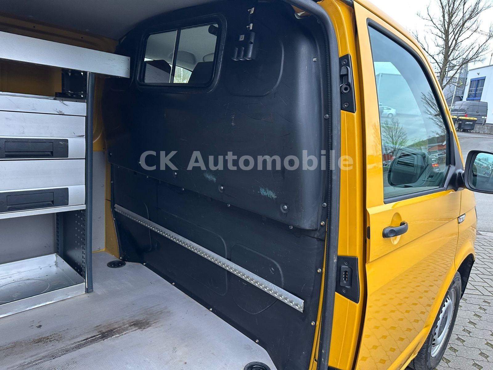 Fahrzeugabbildung Volkswagen T6 Transporter Kasten lang 2.0TDI/Klima/AHK 2.5T