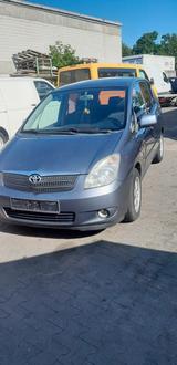 Toyota Corolla Verso Klimatronic - gebrauchte Toyota Corolla Verso aus dem Jahr 2003