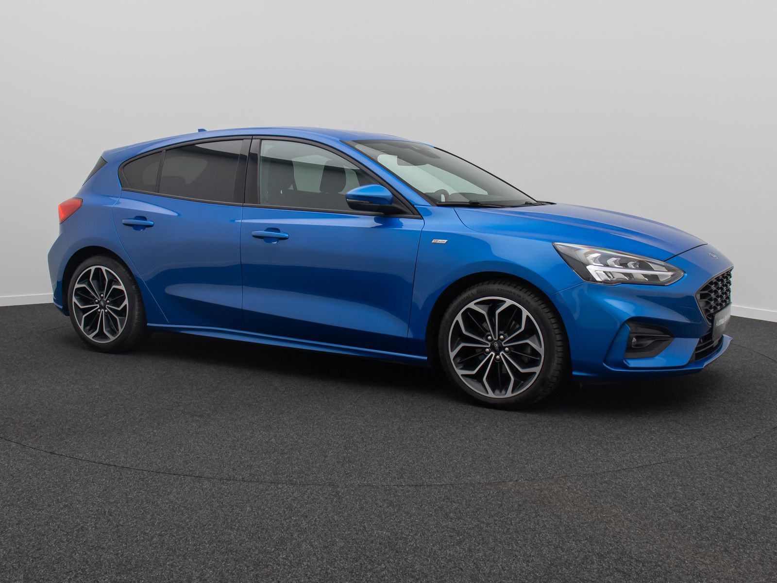 Fahrzeugabbildung Ford Focus ST-Line Kamera ACC LED Komfort HiFi Sport