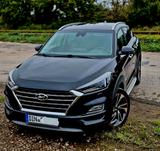 Hyundai TUCSON 2.0 CRDi 4WD Premium LED 360°Kamera VOLL - Hyundai TUCSON Gebrauchtwagen in Duisburg
