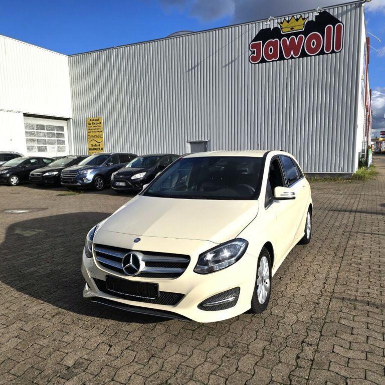 Mercedes-Benz B 180