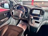 Hyundai H-1 Leder Automatik Kamera 8 Sitze Navi AHK - Hyundai mit Diesel-Antrieb: H