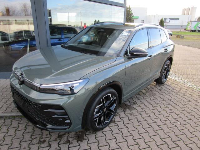 Volkswagen Tiguan R-Line TSI 110kW DSG*BLACK STYLE*AHK*PANO