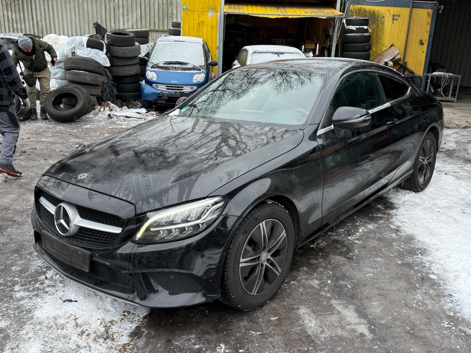 Mercedes-Benz C 180 Coupe AUTOMATIK NAVI KAMERA TEILLEDER