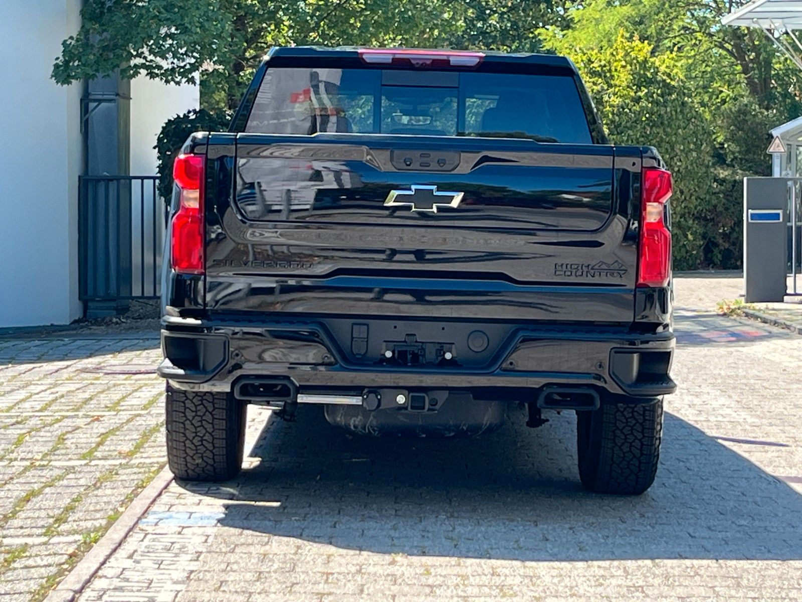 Fahrzeugabbildung Chevrolet Silverado 6.2 V8 High Country Midnight*LPG*360°