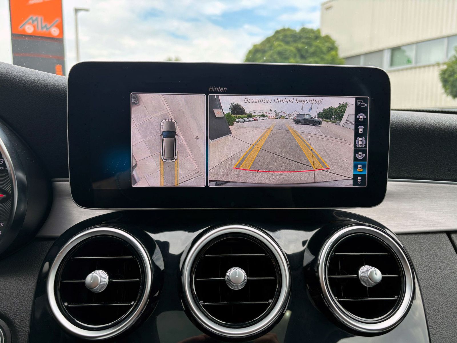 Fahrzeugabbildung Mercedes-Benz C220d T-Modell Avantgarde ACC 360° AHK PANO NAV