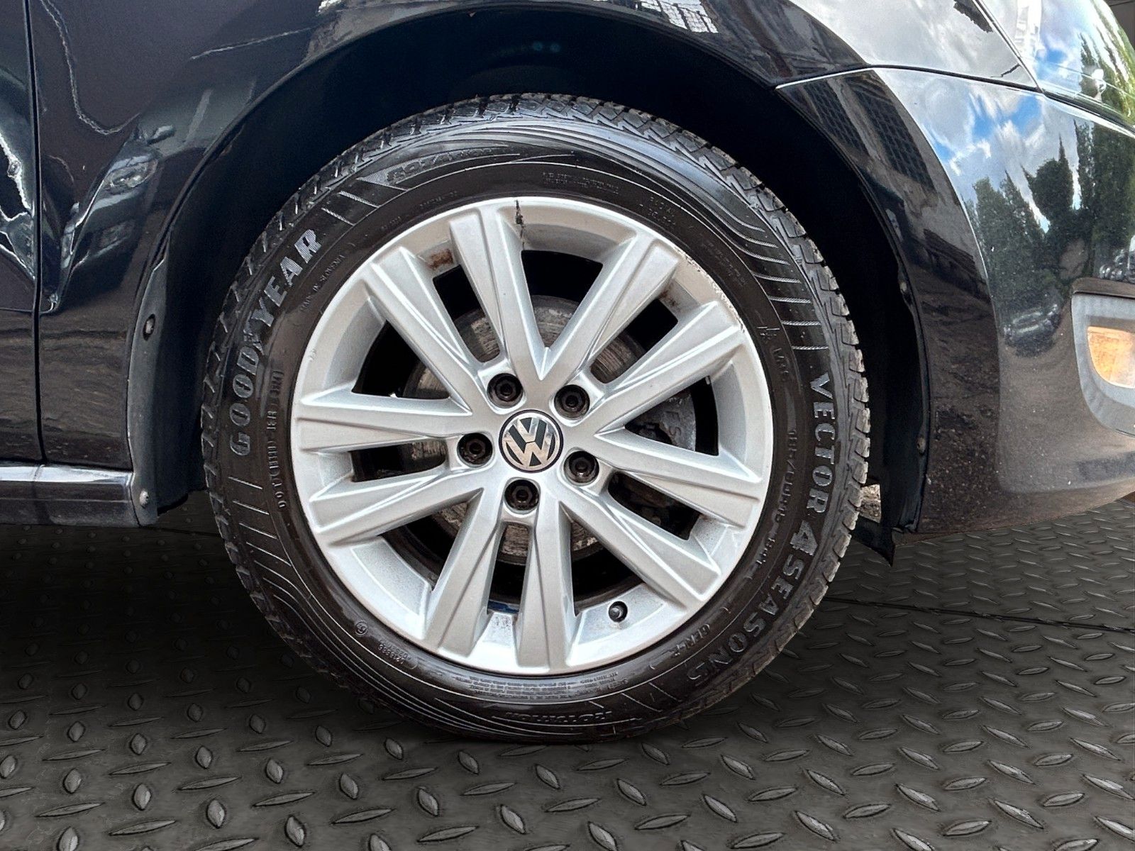 Fahrzeugabbildung Volkswagen Polo V Style BlueMotion/BMT