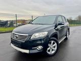Toyota RAV4 ALLRAD 2.2 D*4X4**GARANTIE*AHK*TÜV*6GANG* - Toyota RAV 4 mit Diesel-Antrieb