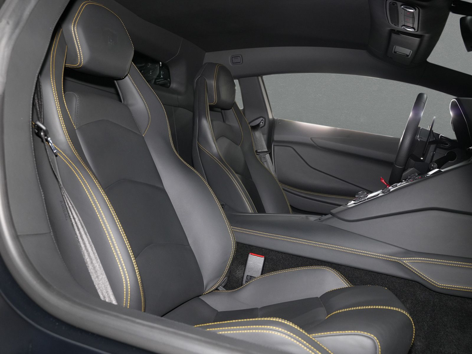 Fahrzeugabbildung Lamborghini Aventador LP700-4 - Nero Nemesis | Sport-AGA