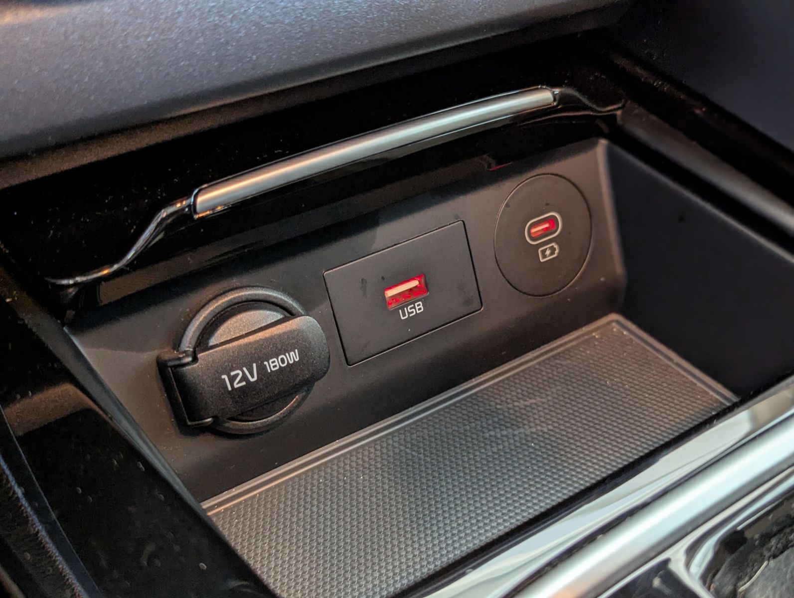 Fahrzeugabbildung Kia cee'd Sportswagon 1.5 DCT Spirit LED JBL Cam 7J