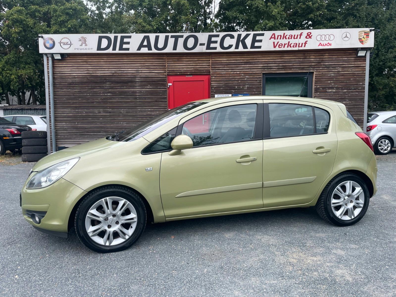 Opel Corsa D 1.4 Cosmo / Klima / Navi / TOP