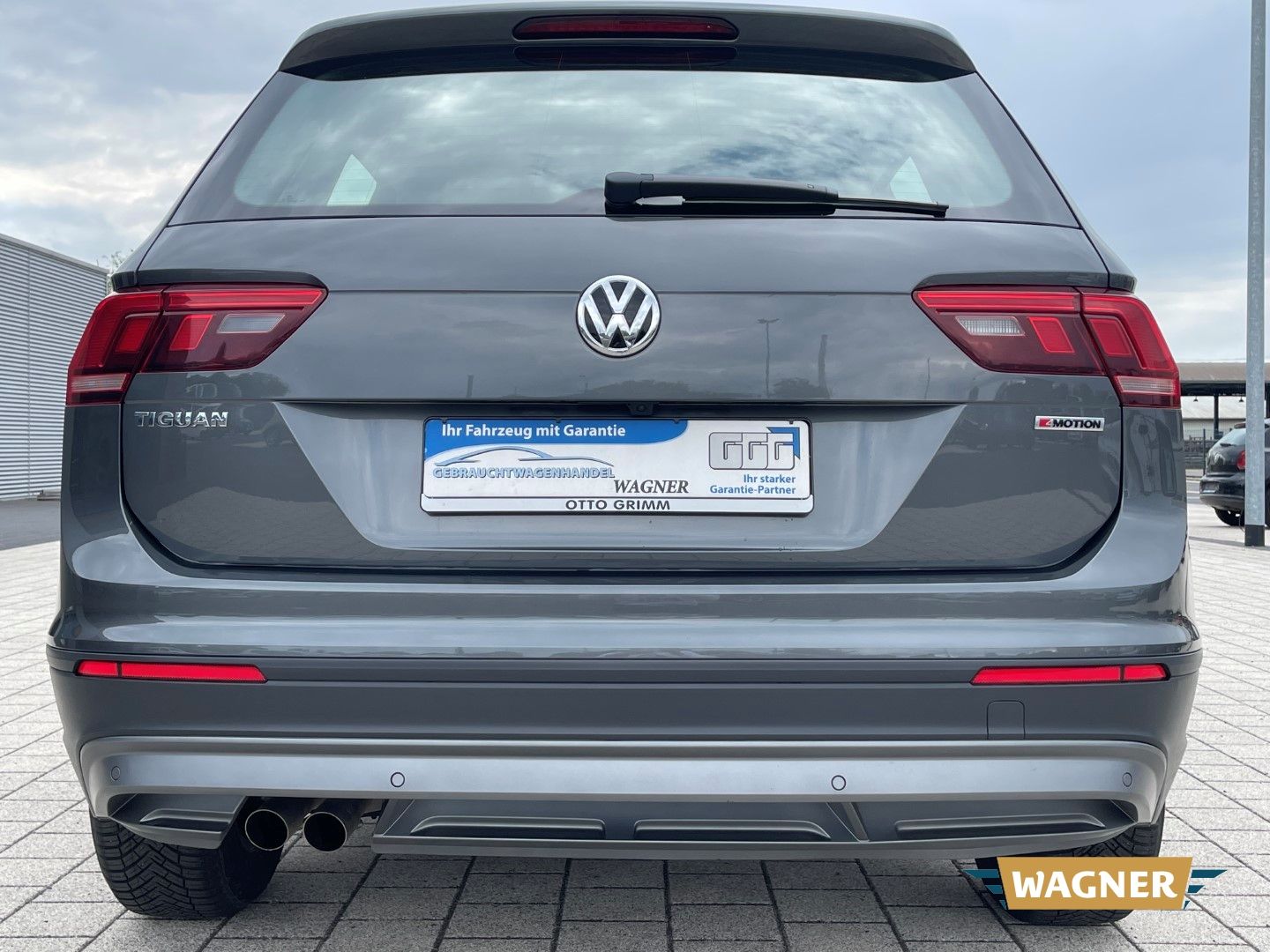 Fahrzeugabbildung Volkswagen Tiguan Comfortline  Automatik 4Motion