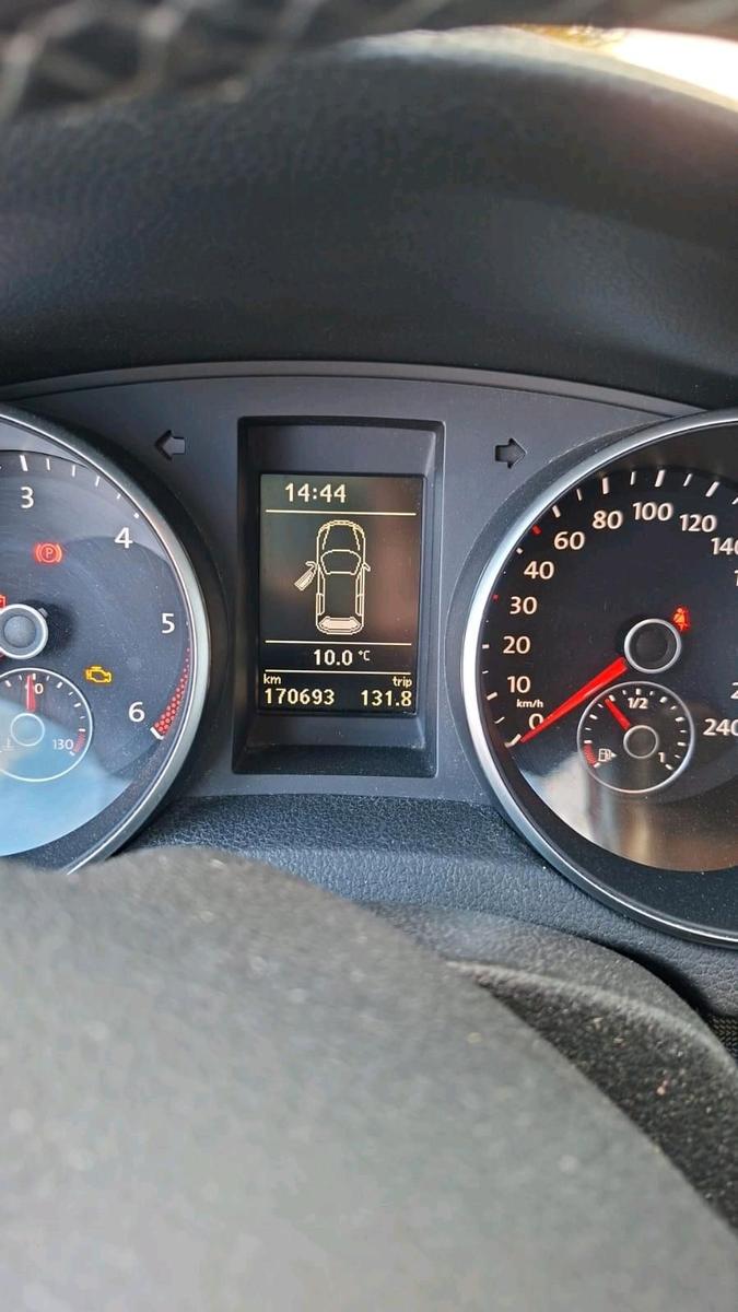 Volkswagen Golf 2012 — engine 125 HP (92kW)
