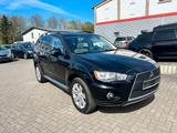 Mitsubishi Outlander Instyle 4WD/7 SITZPLATZ/KLIMA - Mitsubishi Outlander in Rostock