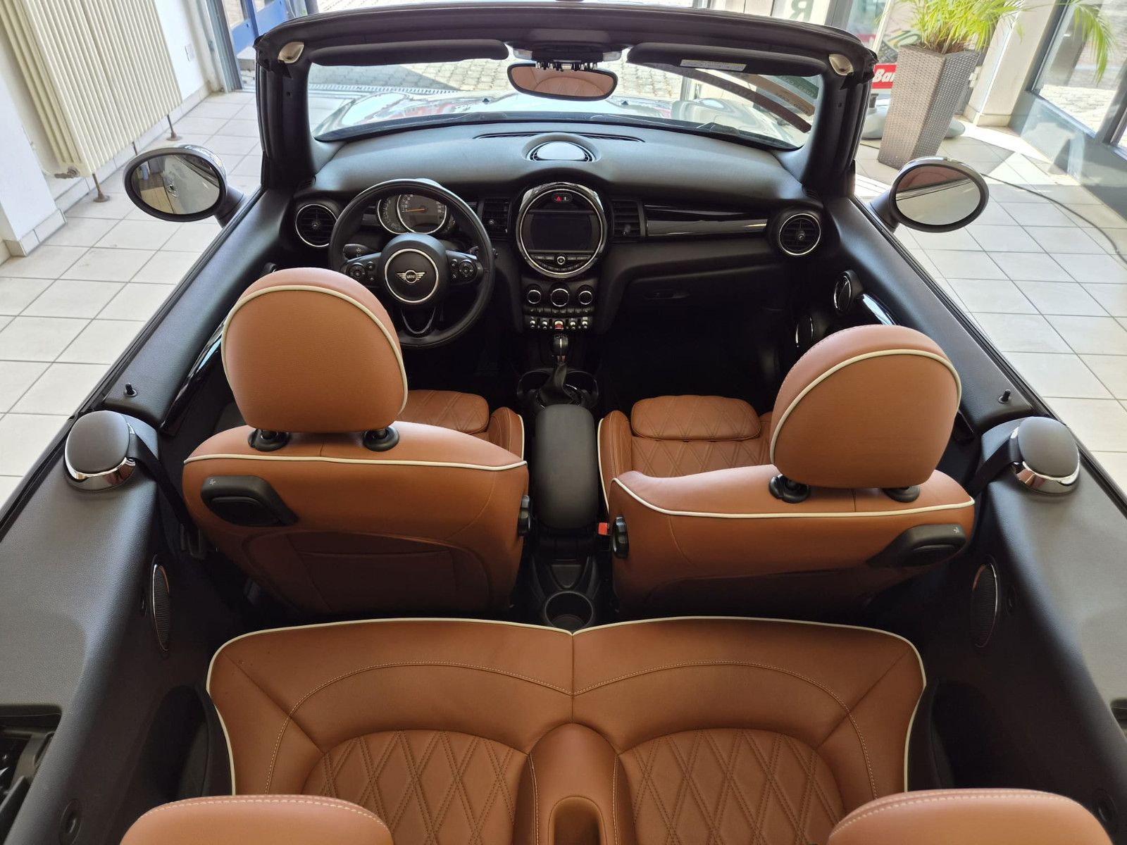 Fahrzeugabbildung MINI Cooper Cabrio,Leder,Navi,Kamera