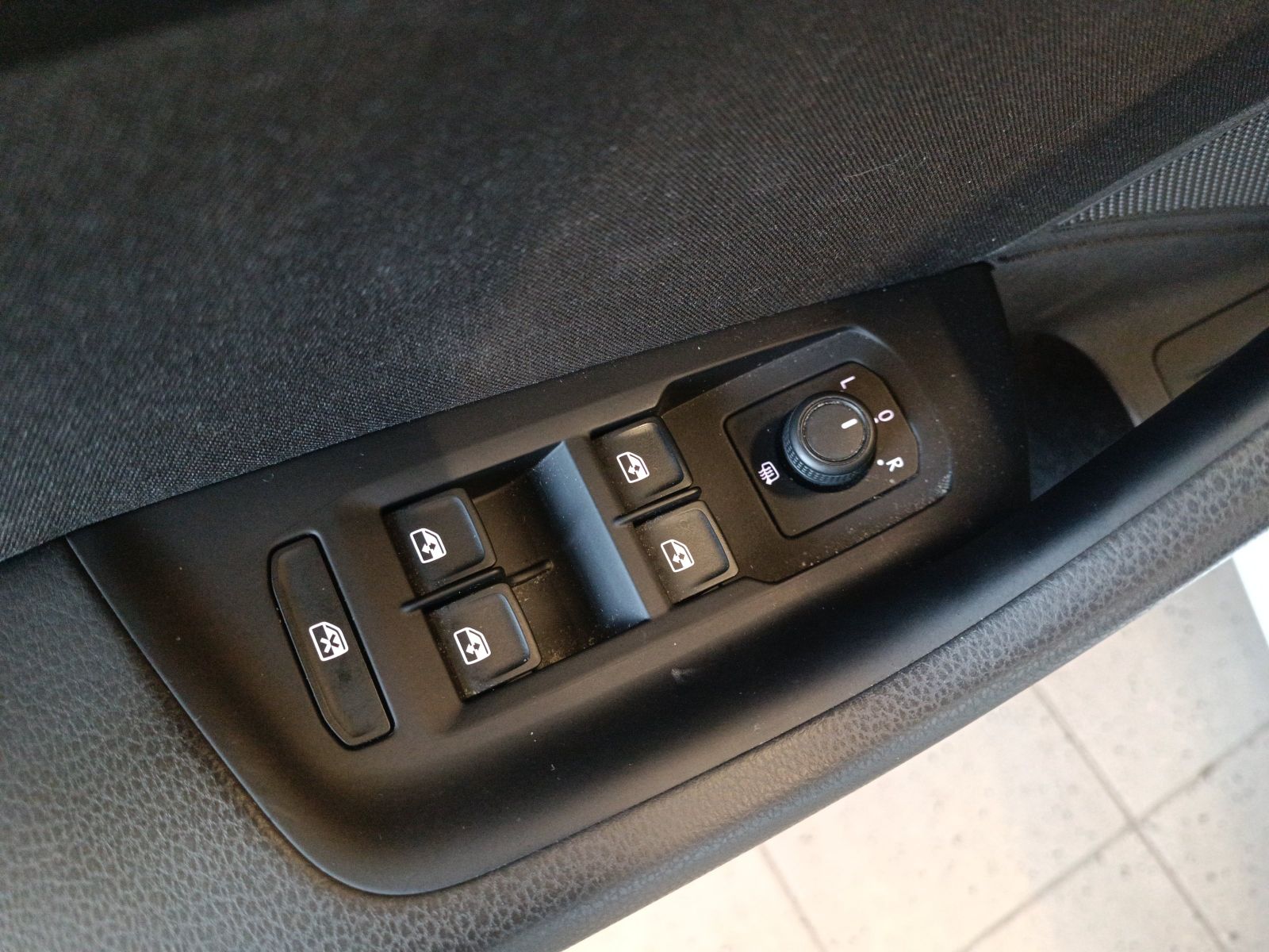 Volkswagen Passat - Bild 16