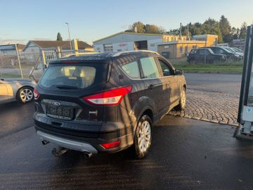 Ford Kuga - 4