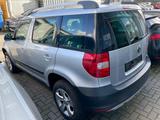 Skoda Yeti 2.0 TDI  Elegance / Panorama / Leder - Skoda Yeti in Lübeck