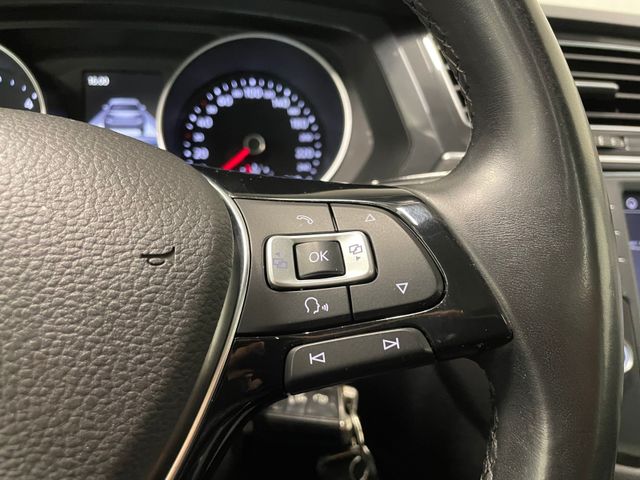 Tiguan Highline 2.0 TDI LED PANO STANDHZG