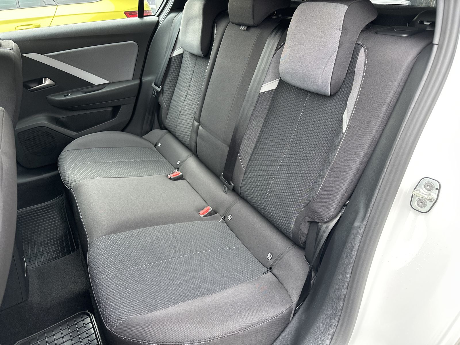 Fahrzeugabbildung Opel Astra Limousine 1.5 D Enjoy AT NAV+LED+VCOCK+PP