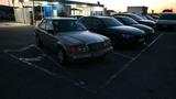 Mercedes-Benz 300D W124 om603 Schaltgetriebe - Mercedes-Benz W124 aus dem Jahr 1987