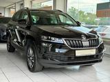 Skoda Karoq 1.5 TSI DSG Drive 125 Pano/ACC/VirtCo/RCam - Skoda in München