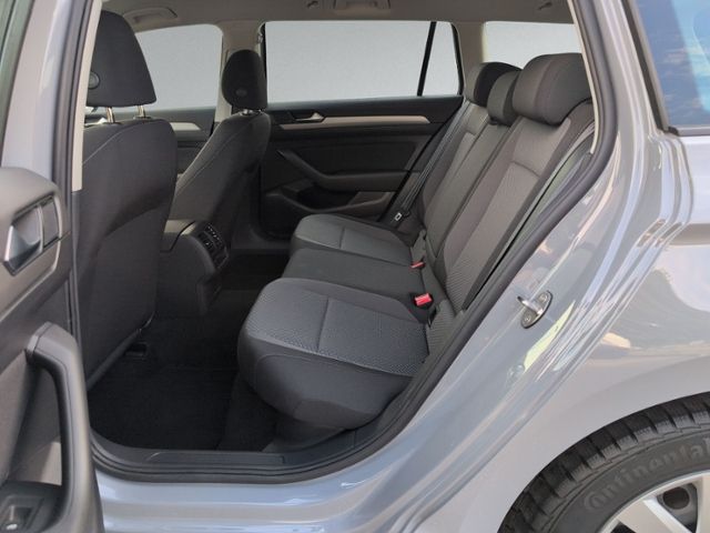 Passat Variant 1.5 TSI Conceptline LED+NAVI.+RFK