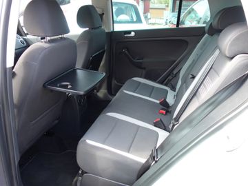 Volkswagen Golf - 12