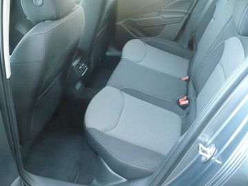 Bild 12 Skoda Fabia Sondermodell Kamera PDC Sitzheiz LED ALU