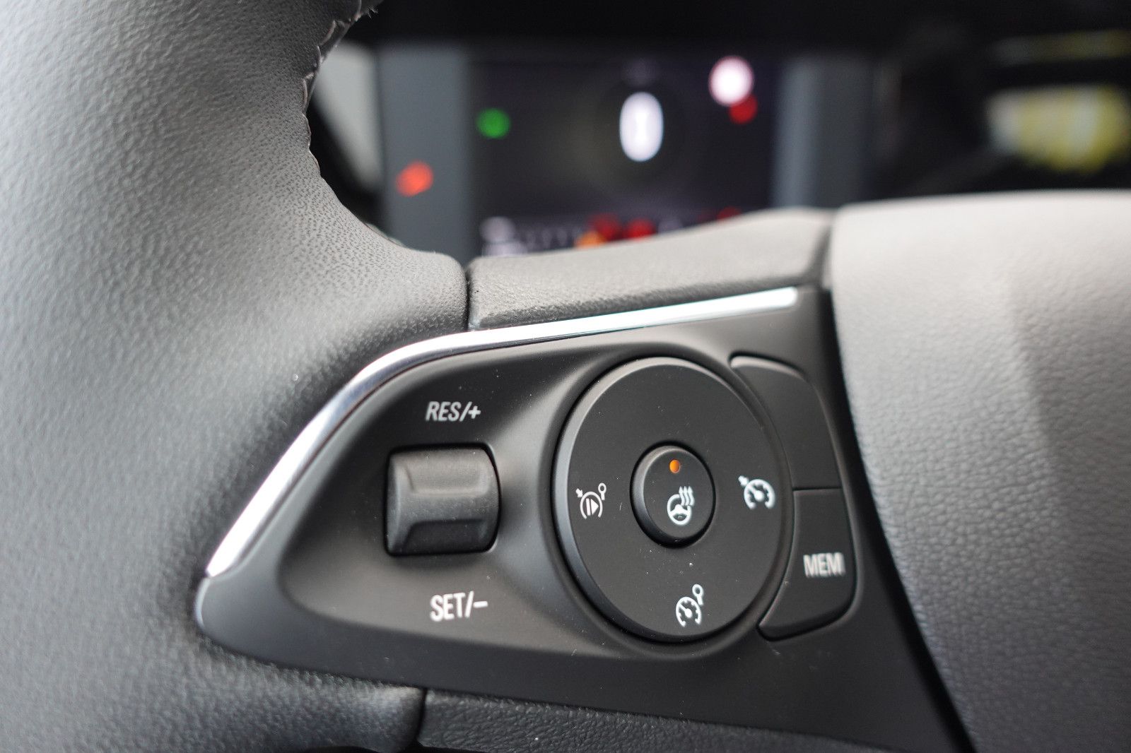 Fahrzeugabbildung Opel Mokka GS 1.2T,Sitzhzg,Kamera,Allwetter,LED,DAB+