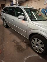 Ford Mondeo 2,0 Ghia Autom. Ghia - Ford Mondeo aus 2004: Ghia