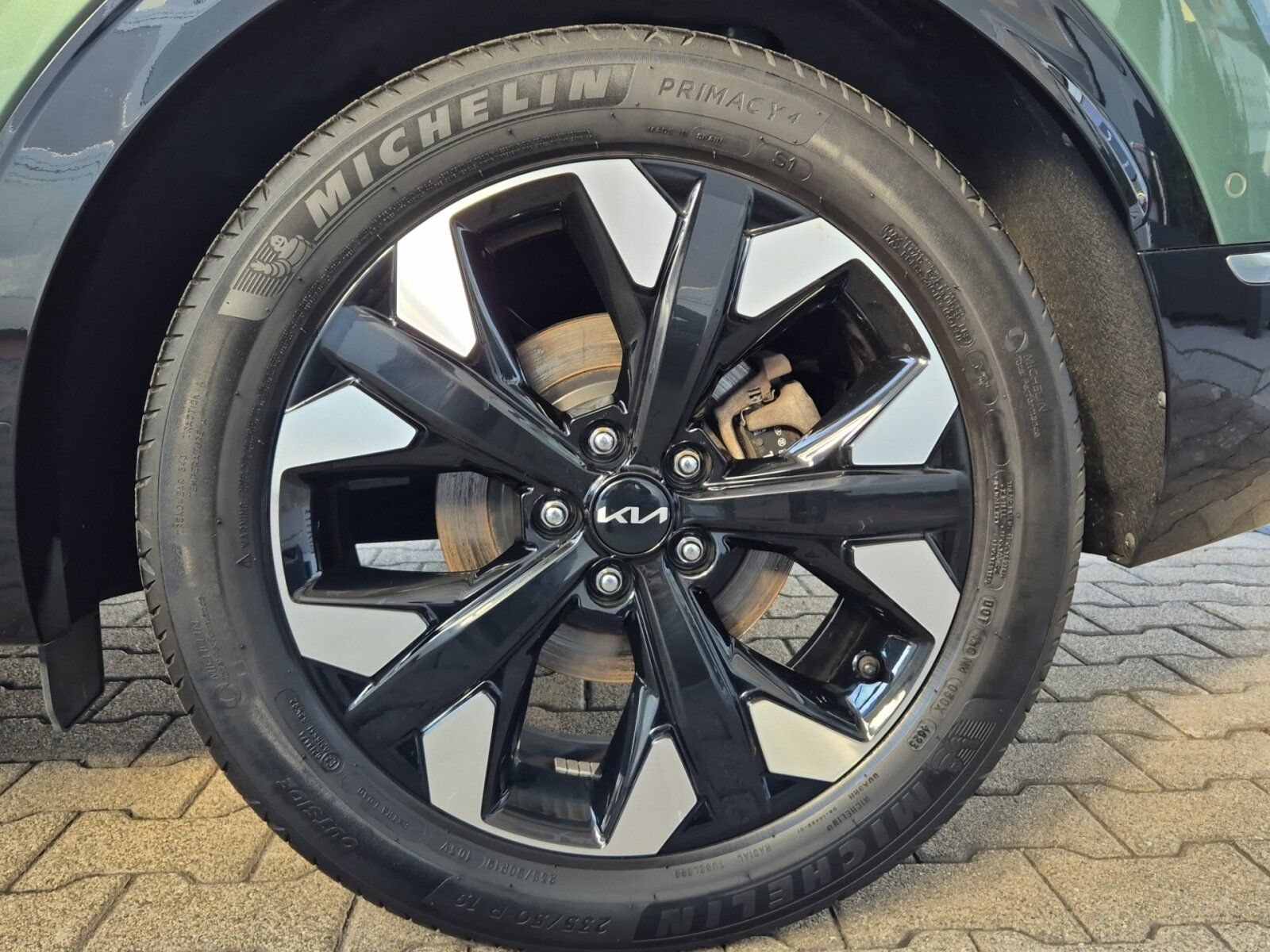 Fahrzeugabbildung Kia Sportage 1.6 PHEV Spirit AWD DIVE-PAKET | PANO