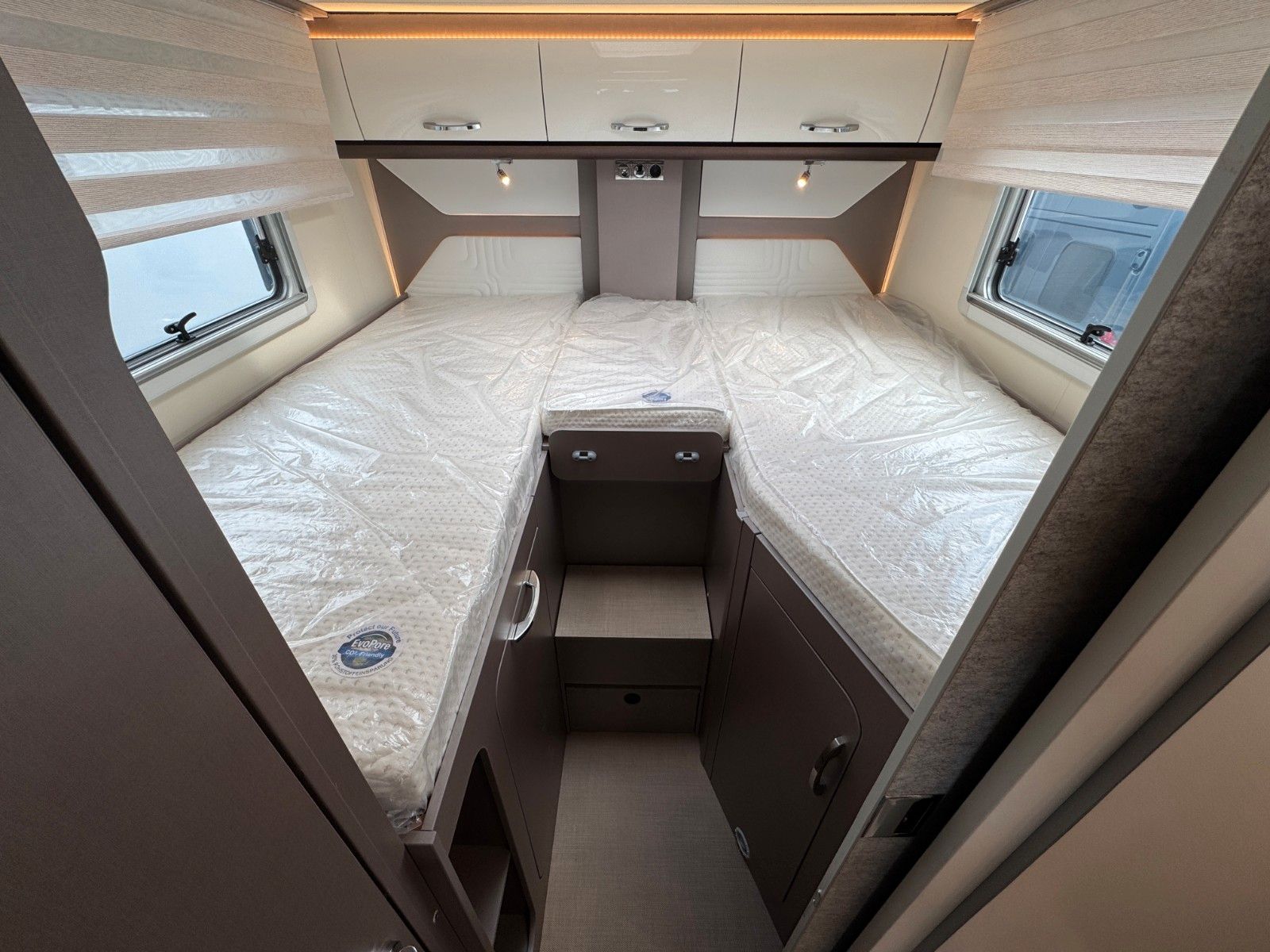 Fahrzeugabbildung Bürstner Lyseo TD 727 G Harmony Line - SIE SPAREN -28%!