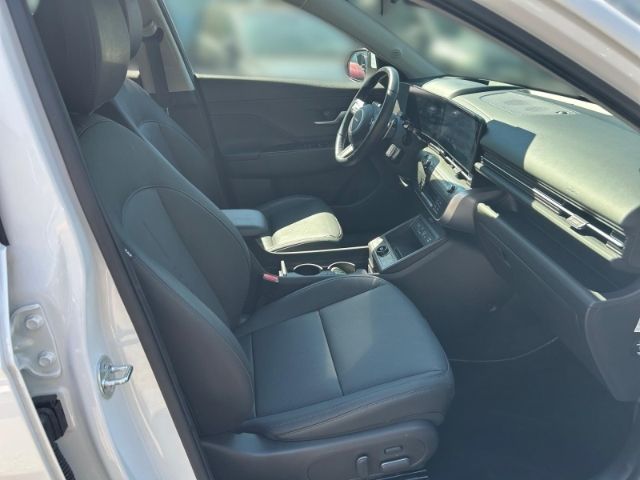 Fahrzeugabbildung Hyundai KONA Prime Elektro 2WD El. Panodach Navi Leder D