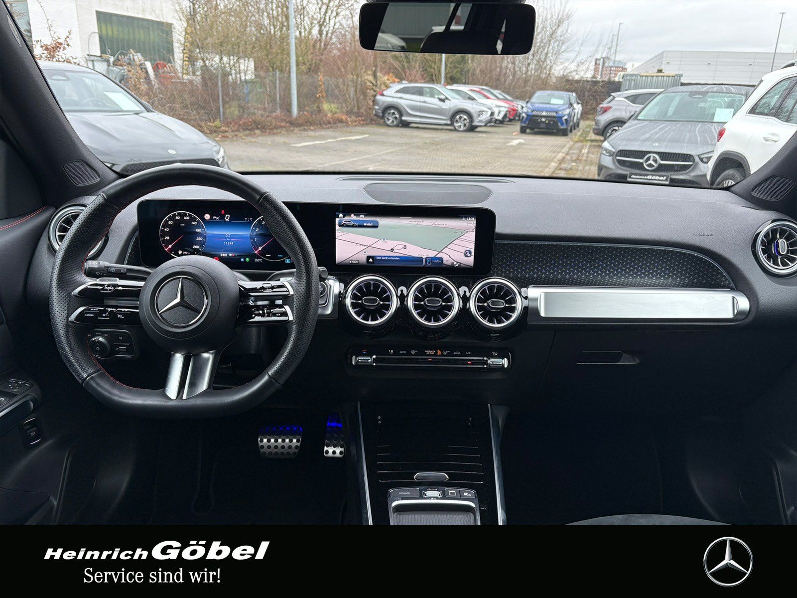Fahrzeugabbildung Mercedes-Benz GLB 200 AMG*DISTRONIC*AHK*KEYLESS-GO*360°KAMERA