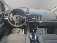 VW Sharan 2.0 TDI Comfort. Navi 3-Zonen-Klimaautom.
