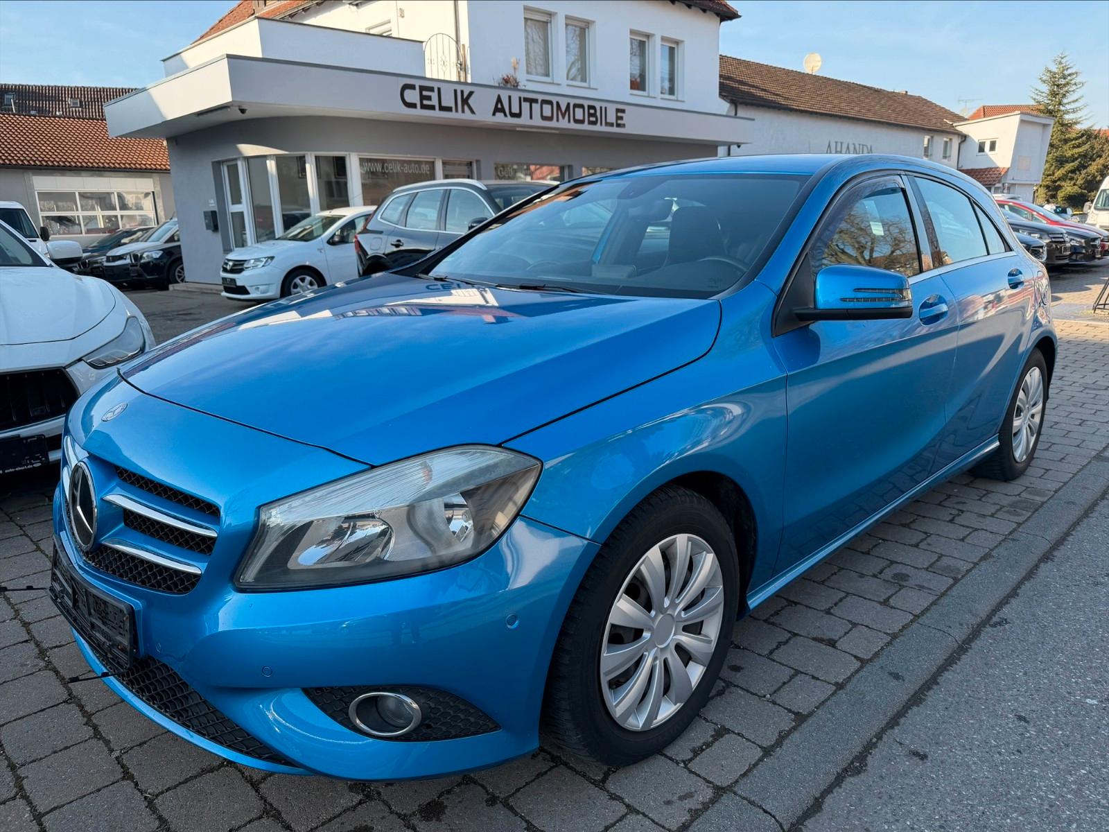 Mercedes-Benz A 180 BlueEFFICIENCY Style Navi