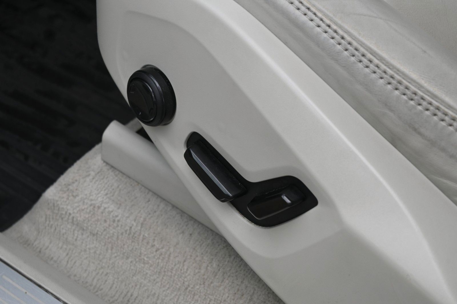 Fahrzeugabbildung Volvo Mietkauf *XC90 Incription*AWD*KAM*Navi